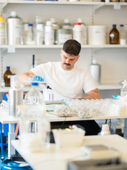 Classification of fragrance concentrations – how do parfum, eau de parfum, eau de toilette and eau de cologne differ?